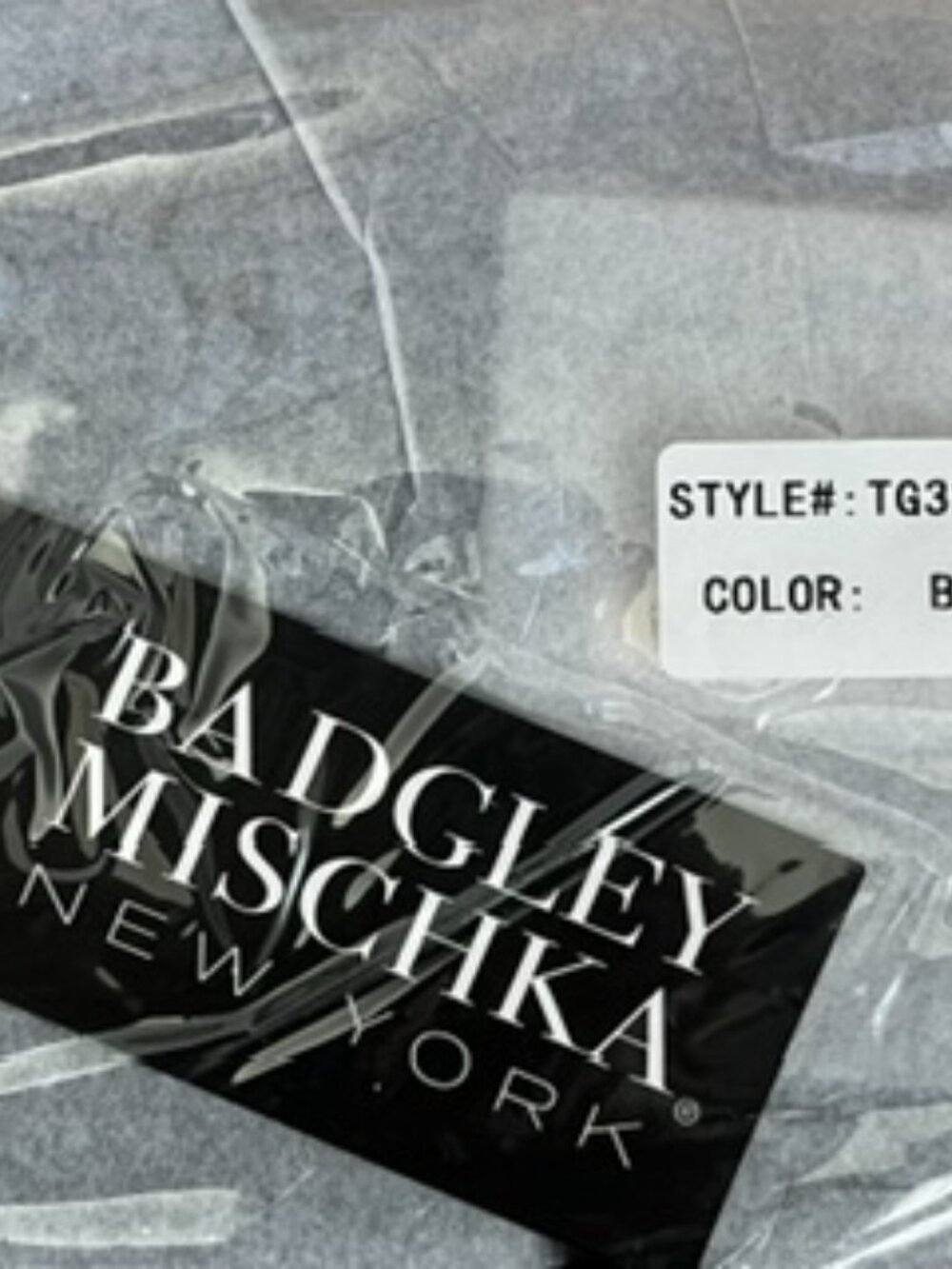BADGLEY MISCHKA New York Black Faux Leather Wristlet Wallet NWT - Picture 5 of 13